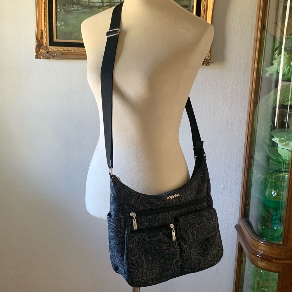 Baggallini | Travel Carry-on Adjustable Crossbody Bag Purse